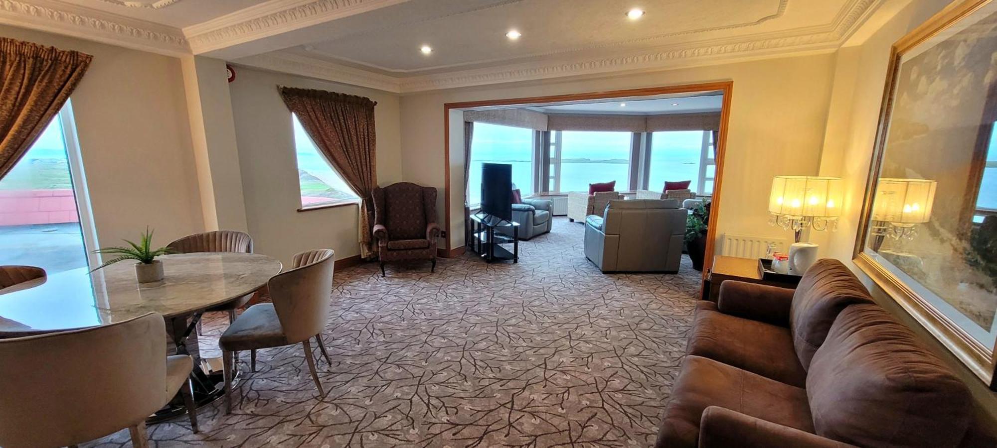 Royal Court Hotel Portrush Kültér fotó