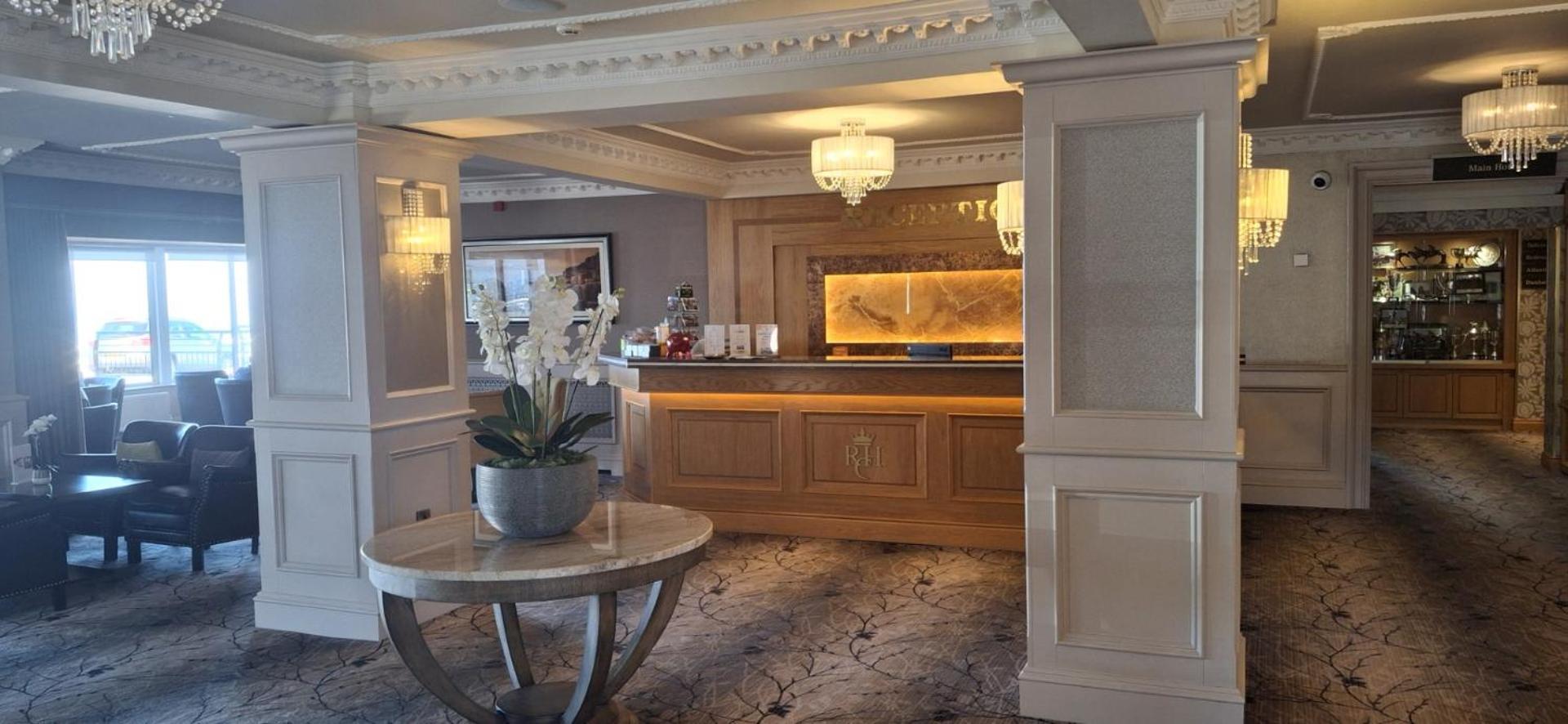 Royal Court Hotel Portrush Kültér fotó