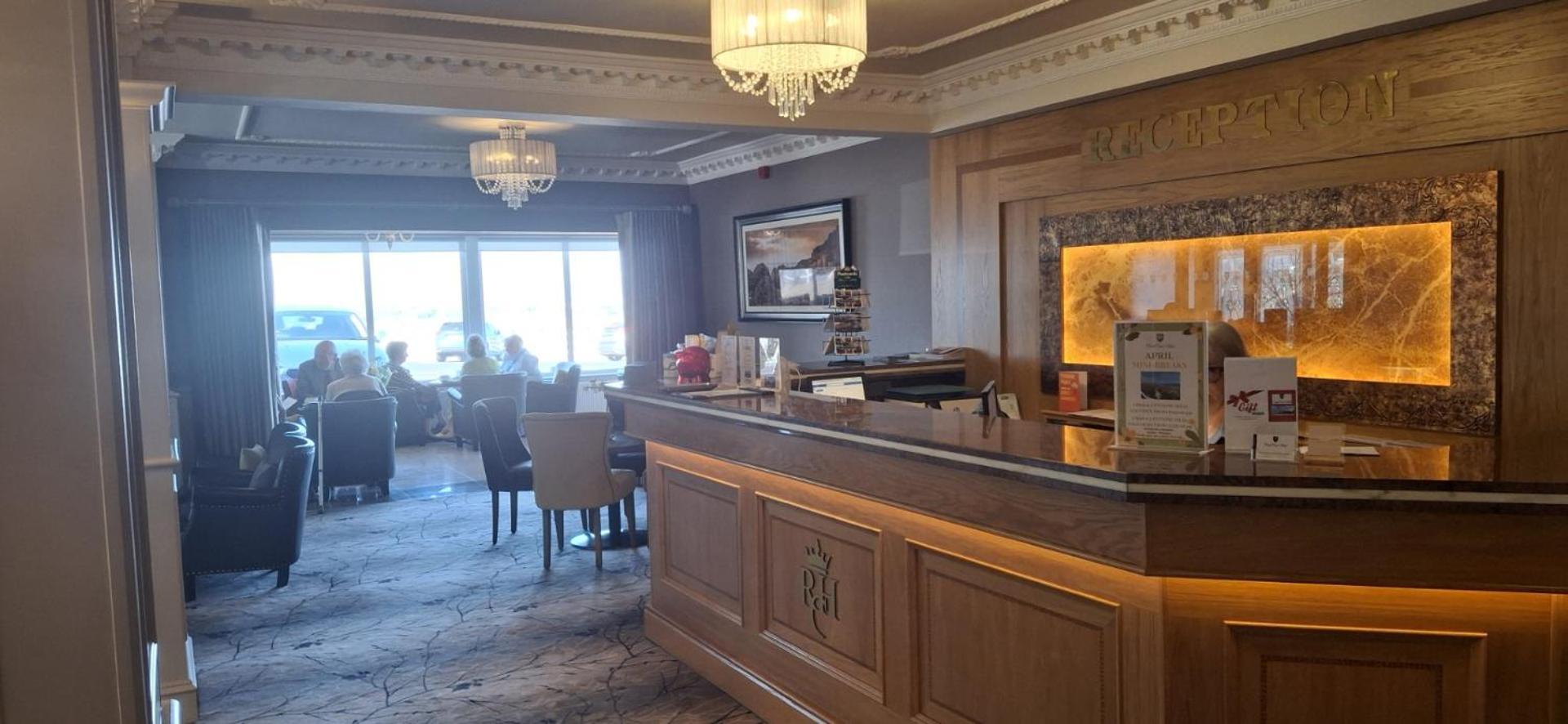 Royal Court Hotel Portrush Kültér fotó