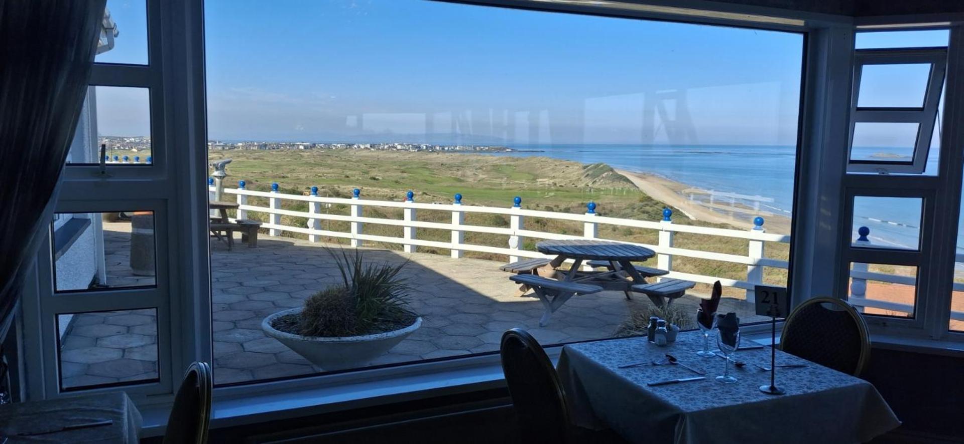 Royal Court Hotel Portrush Kültér fotó